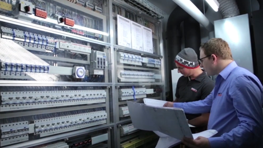 Die Vorteile der Höheren Berufsbildung werden aufgezeigt