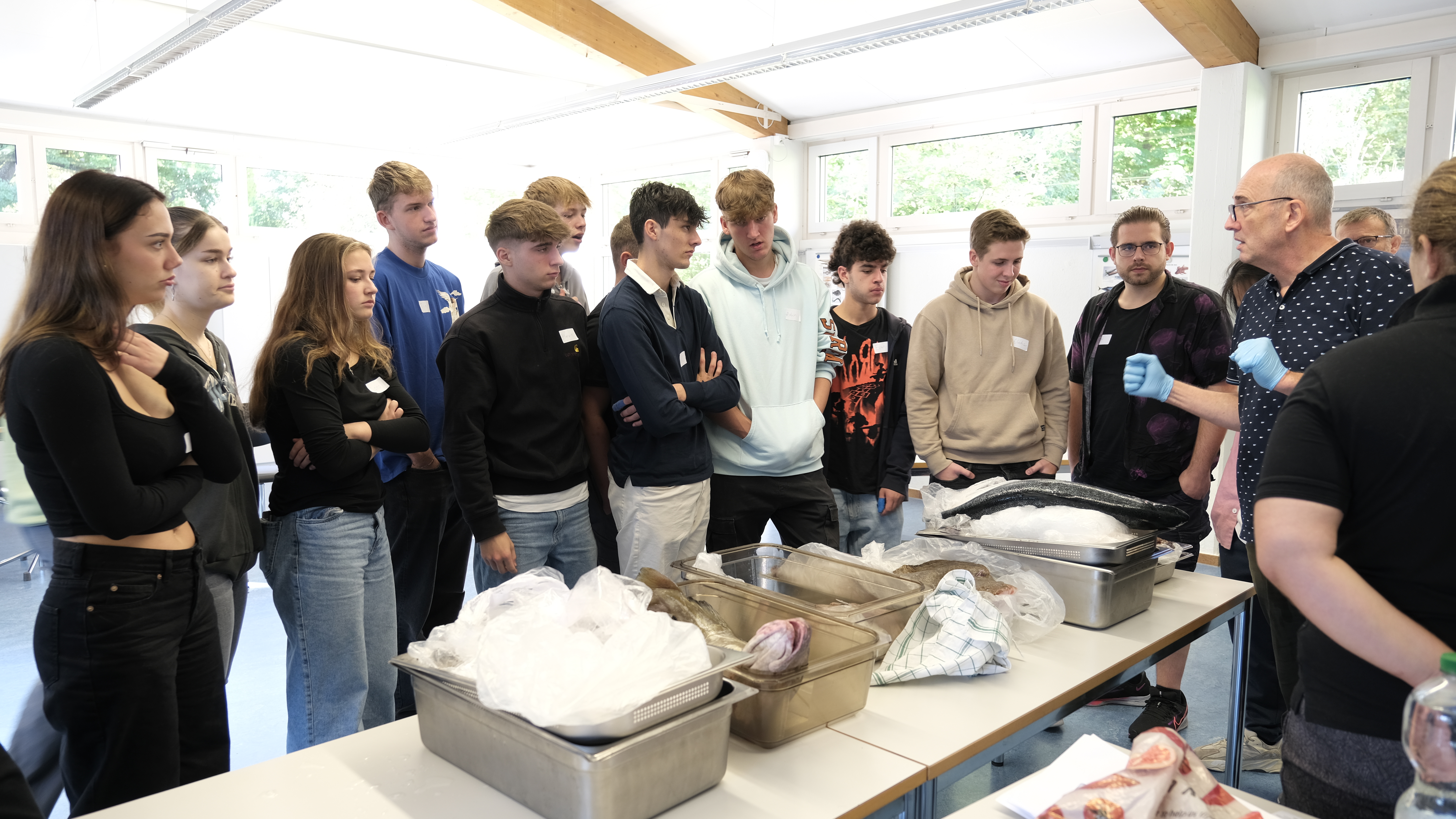 Kochklasse behandelt während vier Tagen das Kernthema Fisch ausschliesslich auf Englisch